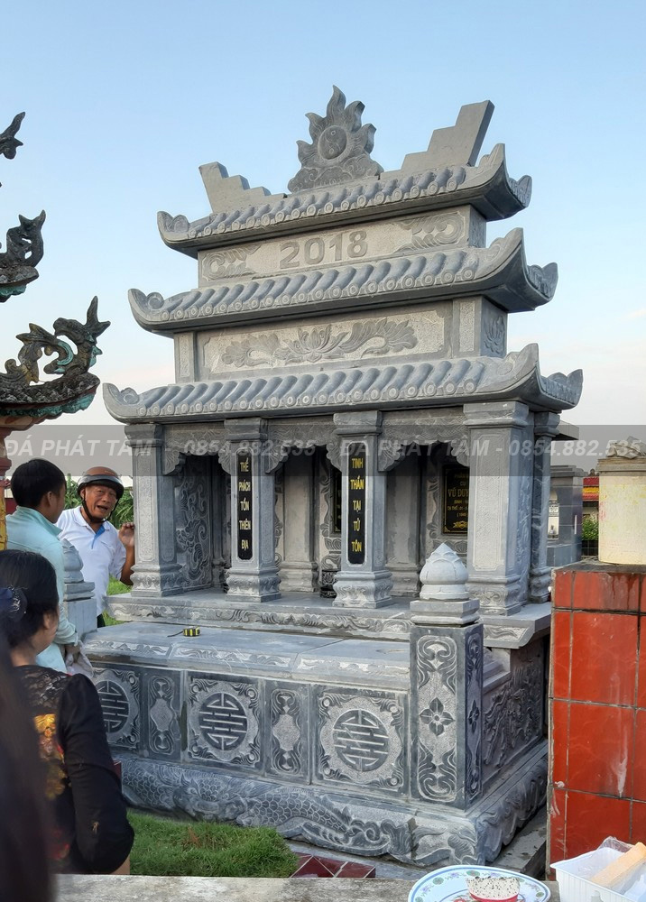 Khám phá vẻ đẹp mộ đá ba mái – Biểu tượng của sự bền vững và hiếu nghĩa- mo ba mai chuan phong thuy dep