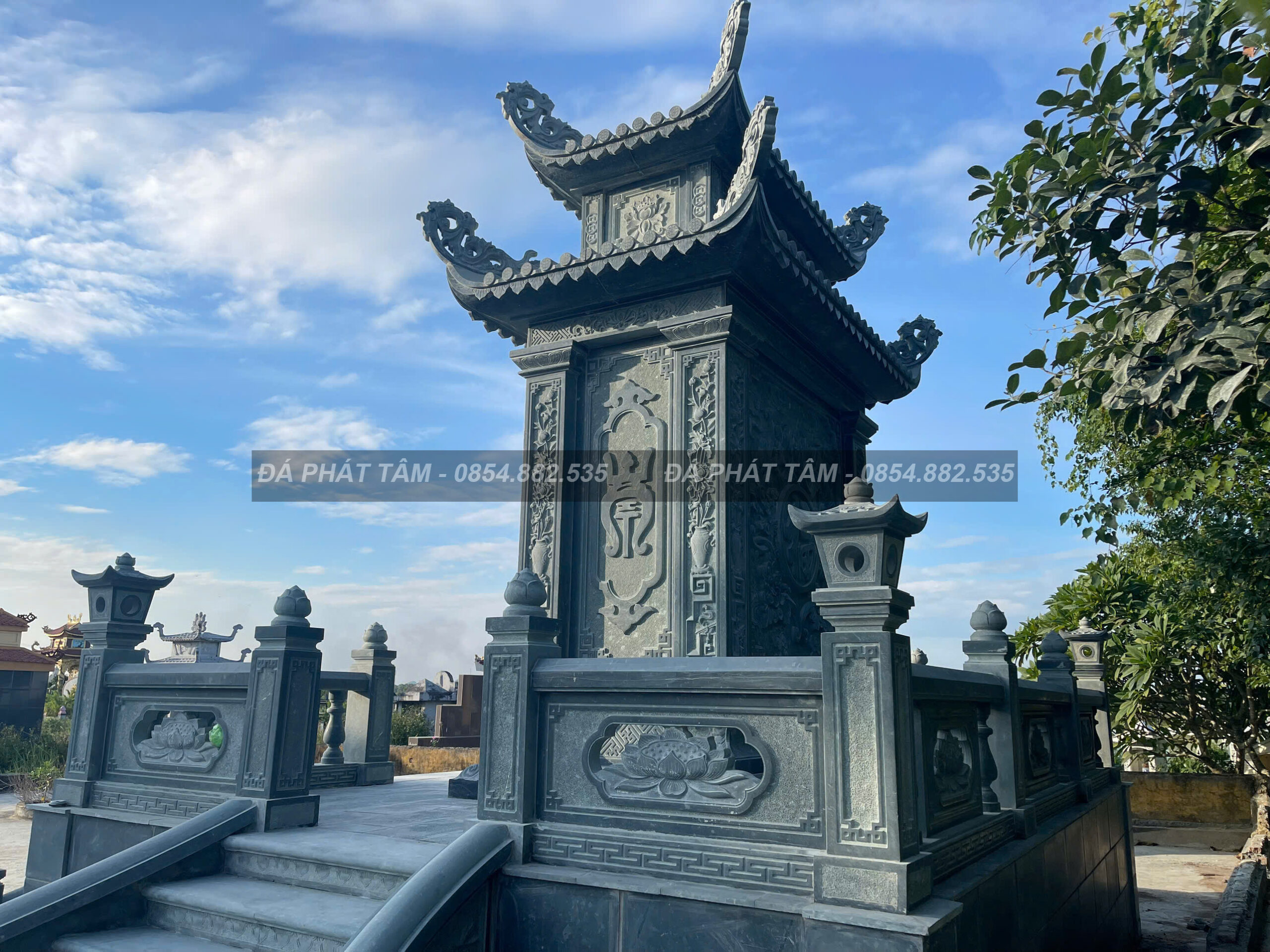 Lan Can Bao Quanh Lăng Thờ Lan Can Bao Quanh Lăng Thờ