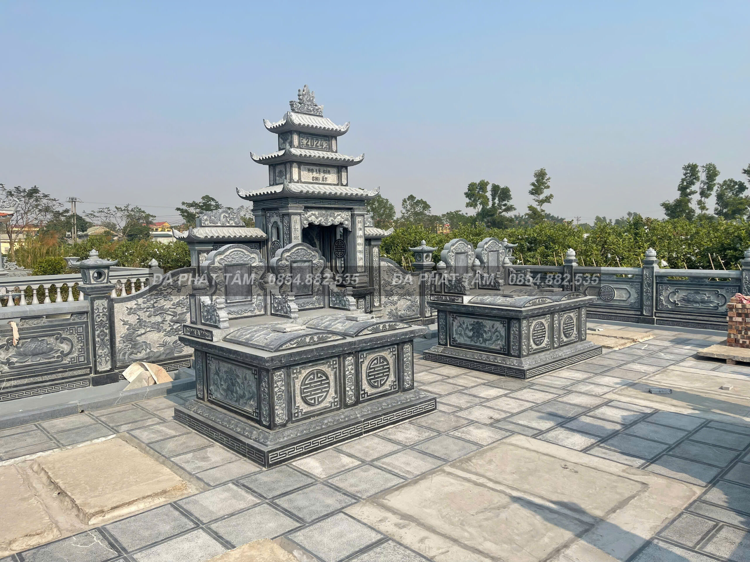 Khu Lăng Mộ Đá Xanh Đen Truyền Thống Khu Lăng Mộ Đá Xanh Đen Truyền Thống