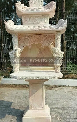 Cây hương ngoài trời bằng đá vàng có mái đao đẹp – Chuẩn Phong Thuỷ – PT302