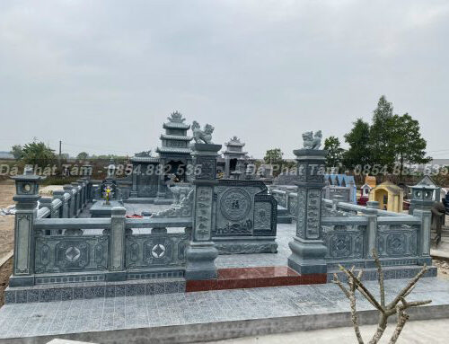 Cổng đá xanh rêu không mái cho khu lăng mộ – Chuẩn Phong Thuỷ – PT350