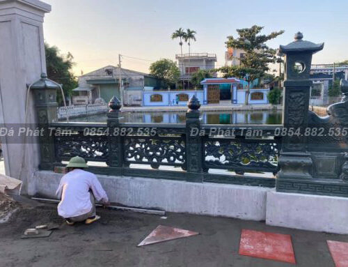 Hàng rào đá xanh rêu sử dụng cho đình làng – Chuẩn Phong Thuỷ – PT378