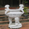 Lư hương bằng đá trắng đặt trước cửa nhà thờ họ – Chuẩn Phong Thuỷ – PT335- Lu huong da mau trang DT LHD01 voi tiet ke sang trong