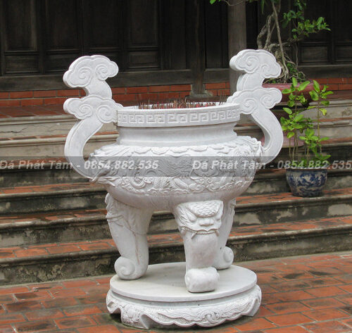 Lư hương bằng đá trắng đặt trước cửa nhà thờ họ – Chuẩn Phong Thuỷ – PT335