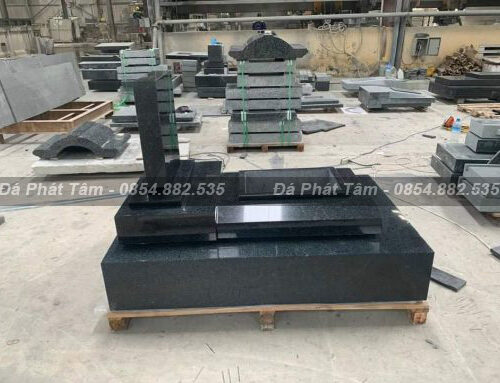 Mộ đá granite đen nguyên khối  đẹp, đơn giản  – Chuẩn Phong Thuỷ – PT278