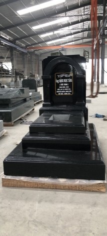 Mộ đá granite nguyên khối không mái cho khu mộ họ  – Chuẩn Phong Thuỷ – PT274