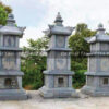 Mộ tháp đá xanh nguyên khối kiến trúc Tây Tạng – Chuẩn Phong Thuỷ – PT310- Mo thap da xanh nguyen khoi DT MTD05 mang kien truc tay tang