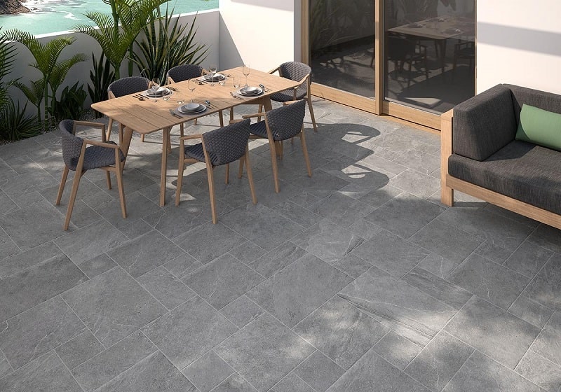 5 Lỗi Thường Gặp Khi Lát Đá Xanh Sân Vườn Và Cách Khắc Phục Triệt Để – Kinh Nghiệm Từ Thực Tế Thi Công- gach lat san thuong 1 min
