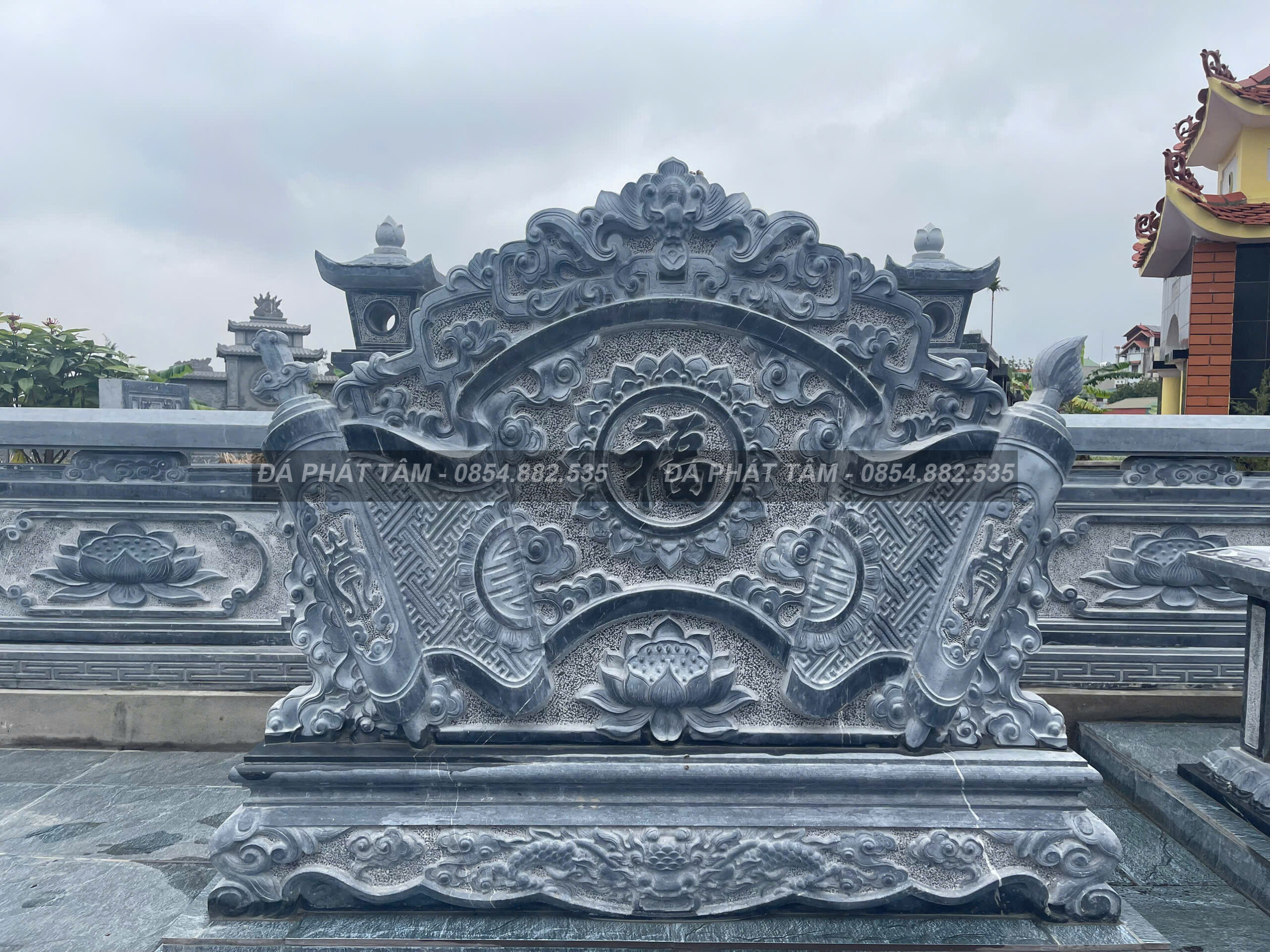 Cuốn Thư Đá Xanh Đen Thiết Kế Chuẩn Phong Thuỷ 2025
